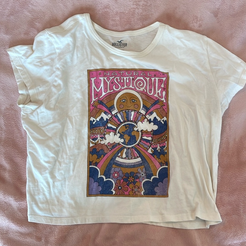 Hollister cropped festival shirt